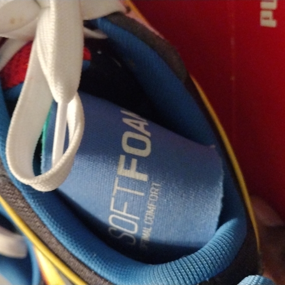 Puma - Picture 4 of 4